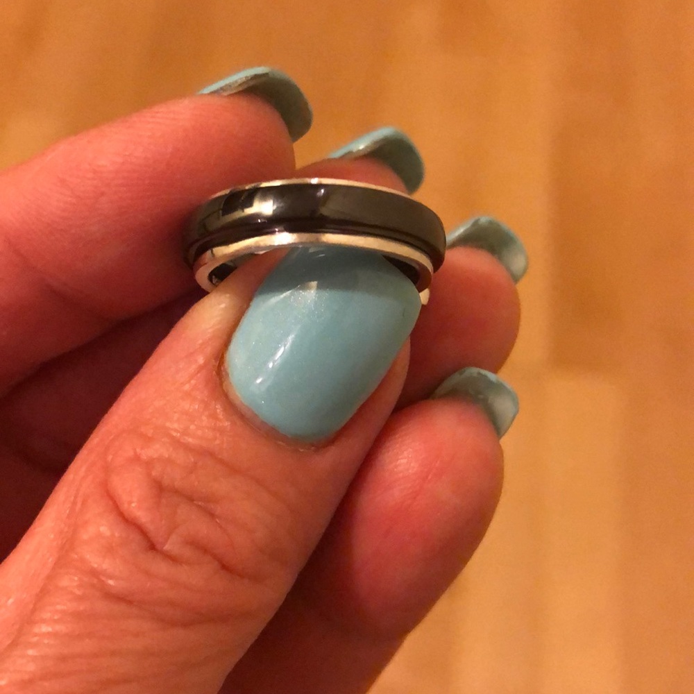 Rings - Picture 5 of 5